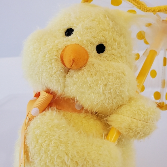 Avon Moving Singing Umbrella Chick - Picture 2 of 6